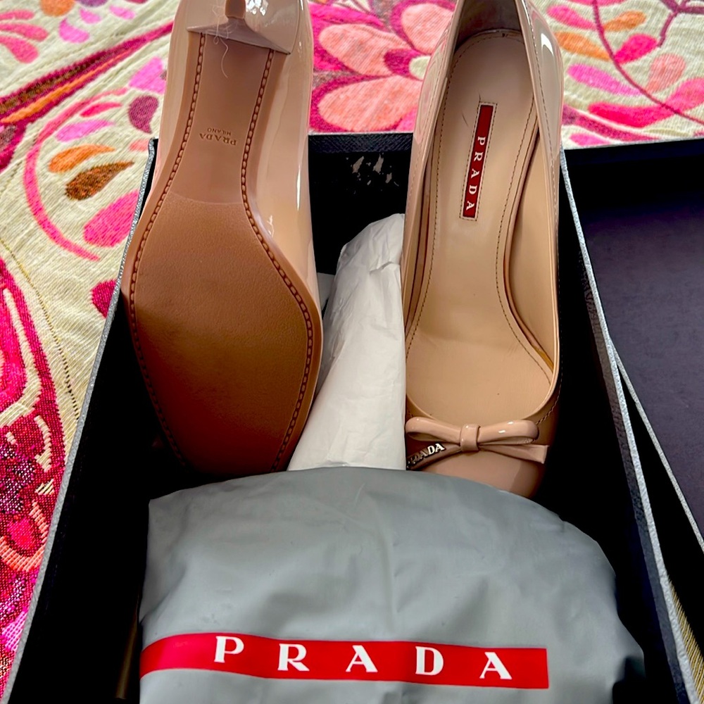 Women’s shoes